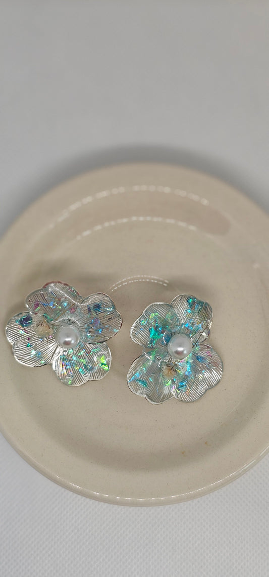Iridescent Bloom – Silver  Petal Earrings with Pearlescent Center image 0