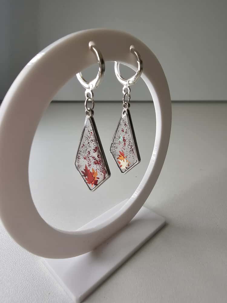 Handmade ā Autumn Flame Resin Earrings