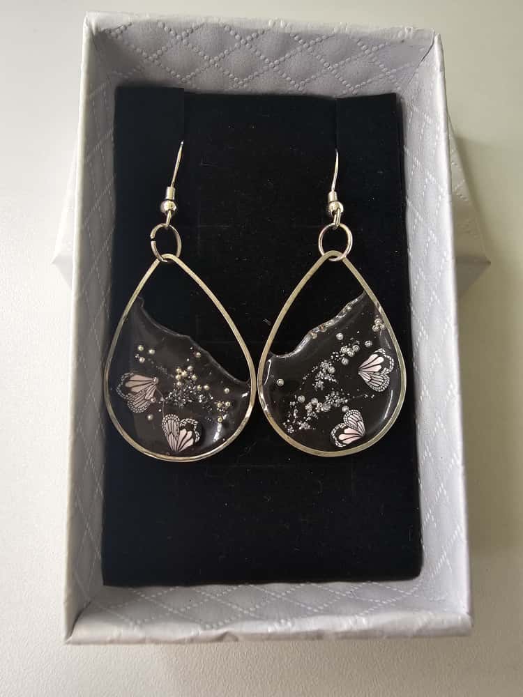Handmade ā Butterfly Whisper Resin Earrings