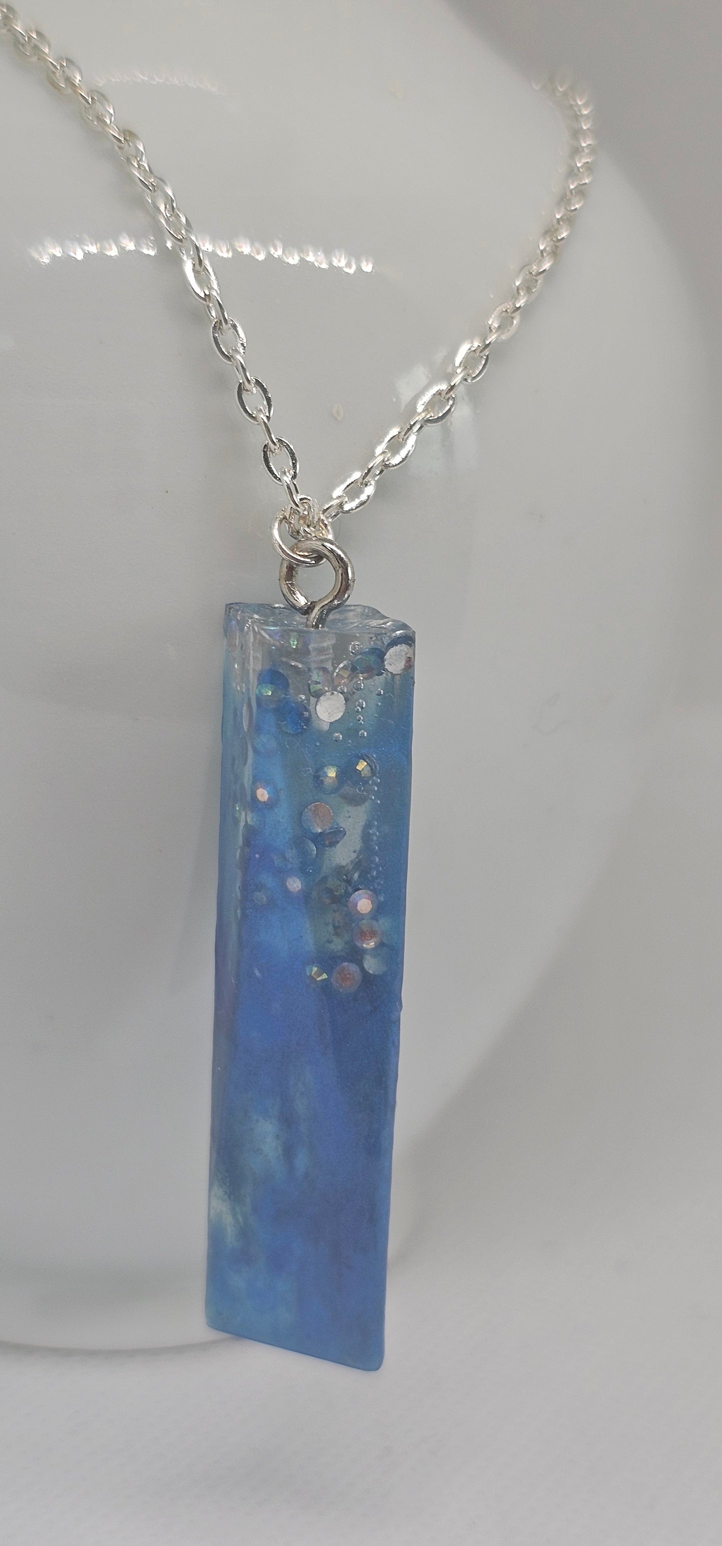 HandMade – Ocean Nebula Resin Pendant Necklace