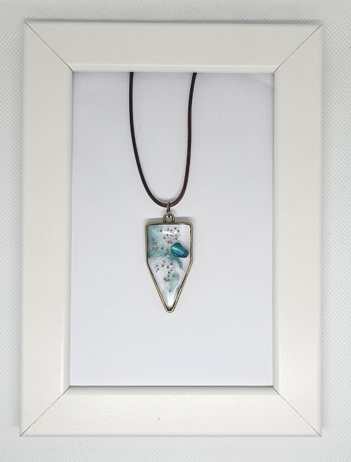 Handmade – Glacier Point Resin Pendant Necklace
