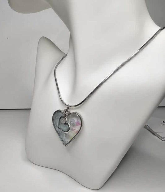 Handmade – Moonlit Heart Resin Jewellery Set (Necklace & Earrings)