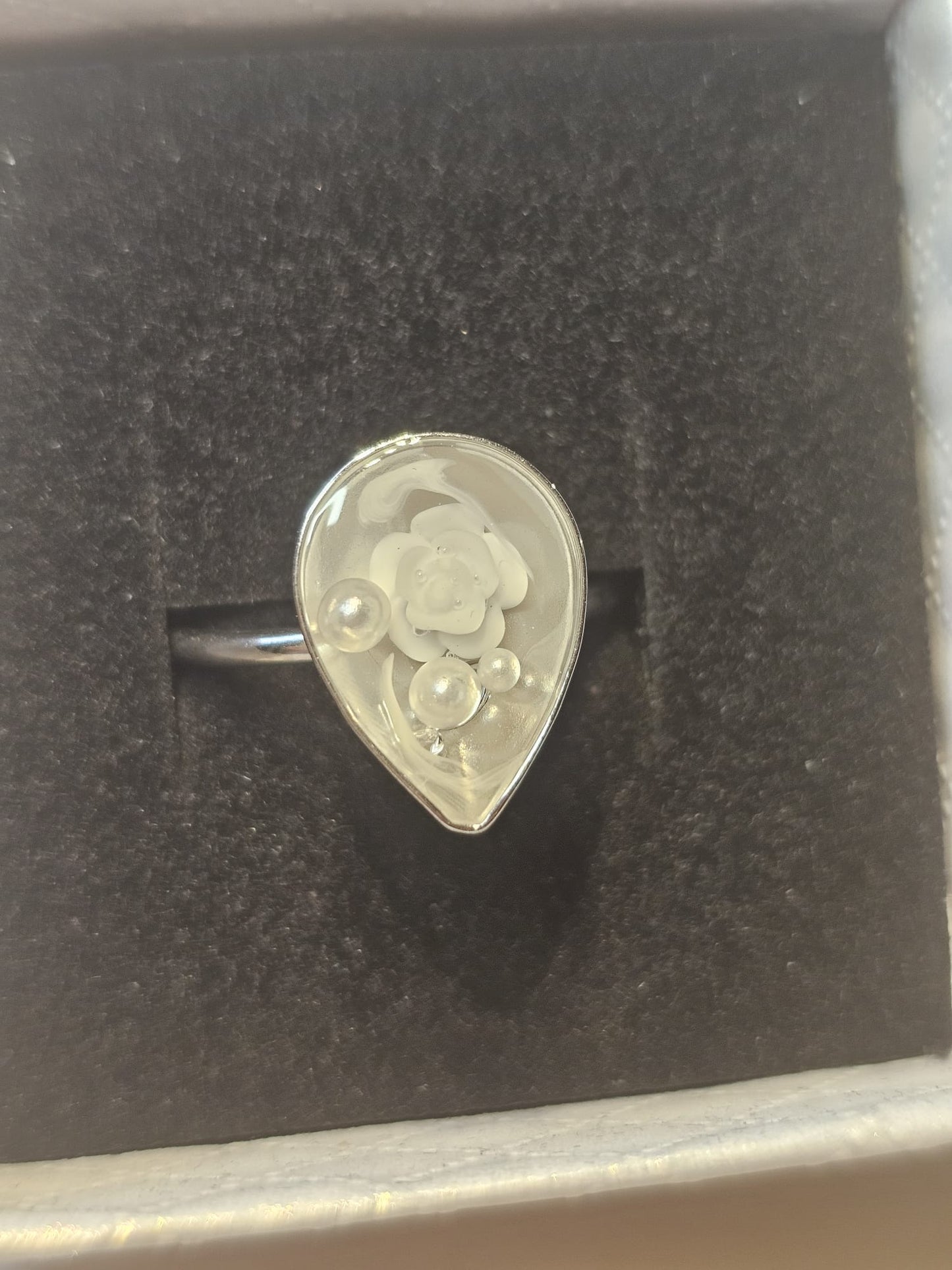 Handmade Teardrop Resin Ring with White Flower & Pearls – One Size Adjustable Silver Ring
