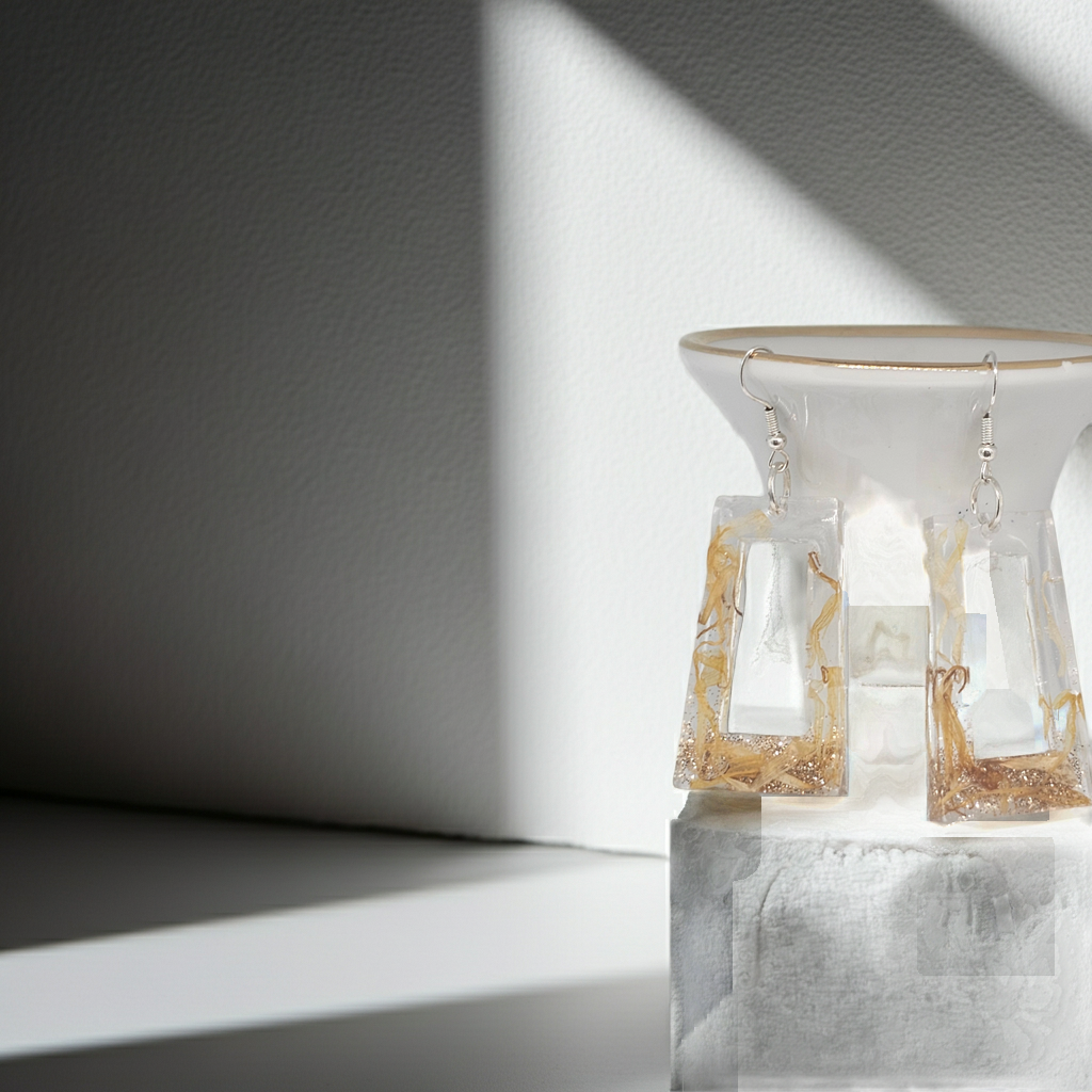 Tea Leaf Window Earrings – Real Tea Leaf in Resin