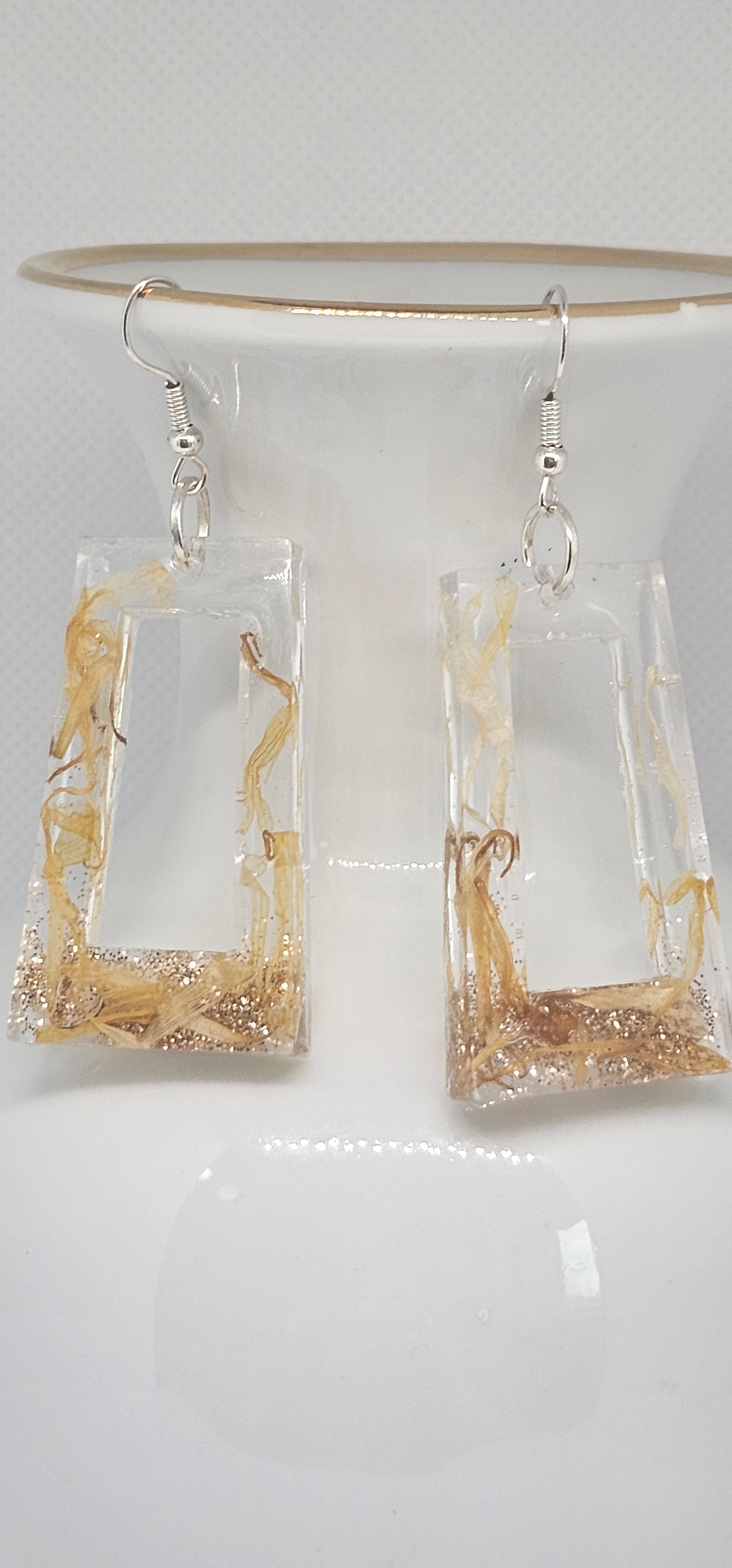 Tea Leaf Window Earrings – Real Tea Leaf in Resin image 0
