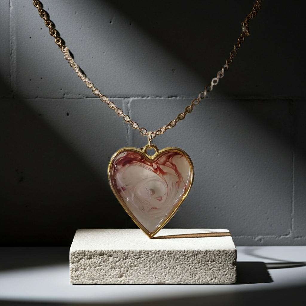 Handmade – Blush Heart Resin Necklace