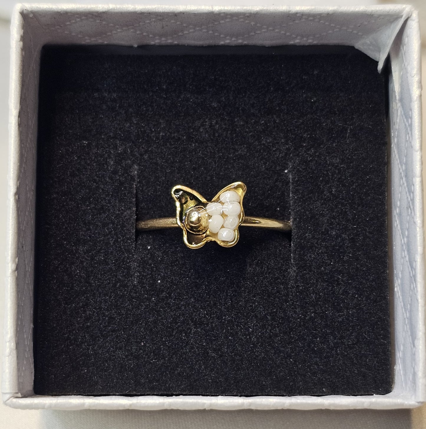 Ivory Butterfly Resin Ring – One Size (Adjustable)