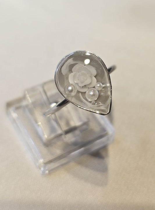 Handmade Teardrop Resin Ring with White Flower & Pearls – One Size Adjustable Silver Ring