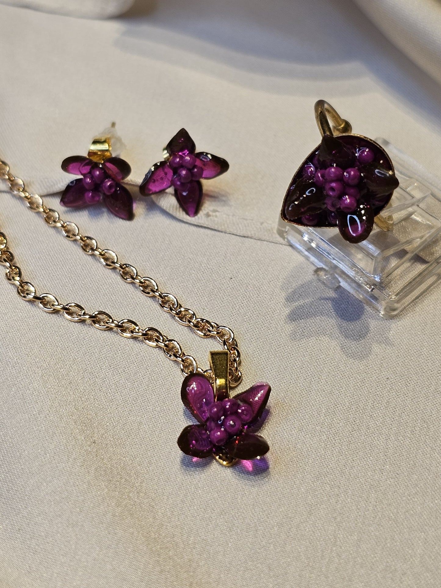 Purple Bloom Resin Jewellery Set – Necklace, Earrings & Ring