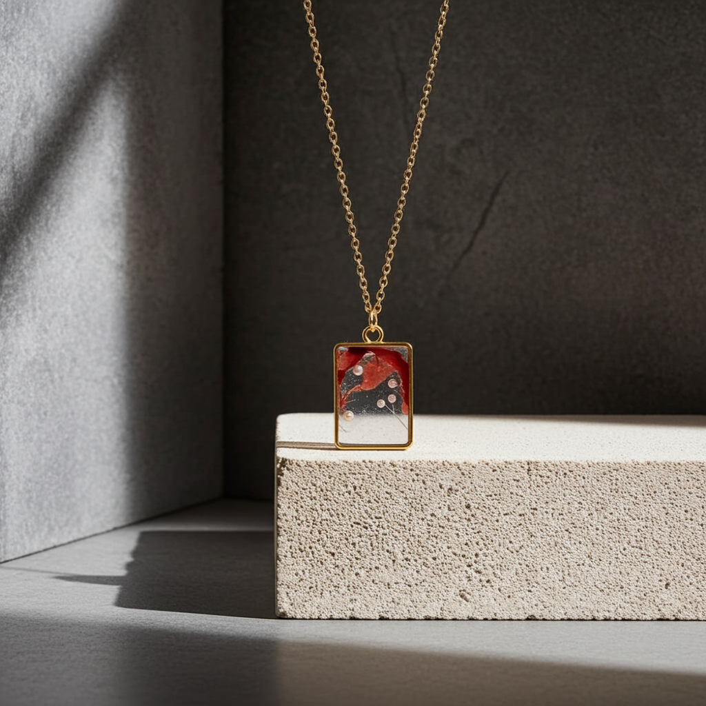 Handmade – Scarlet Pearl Resin Necklace