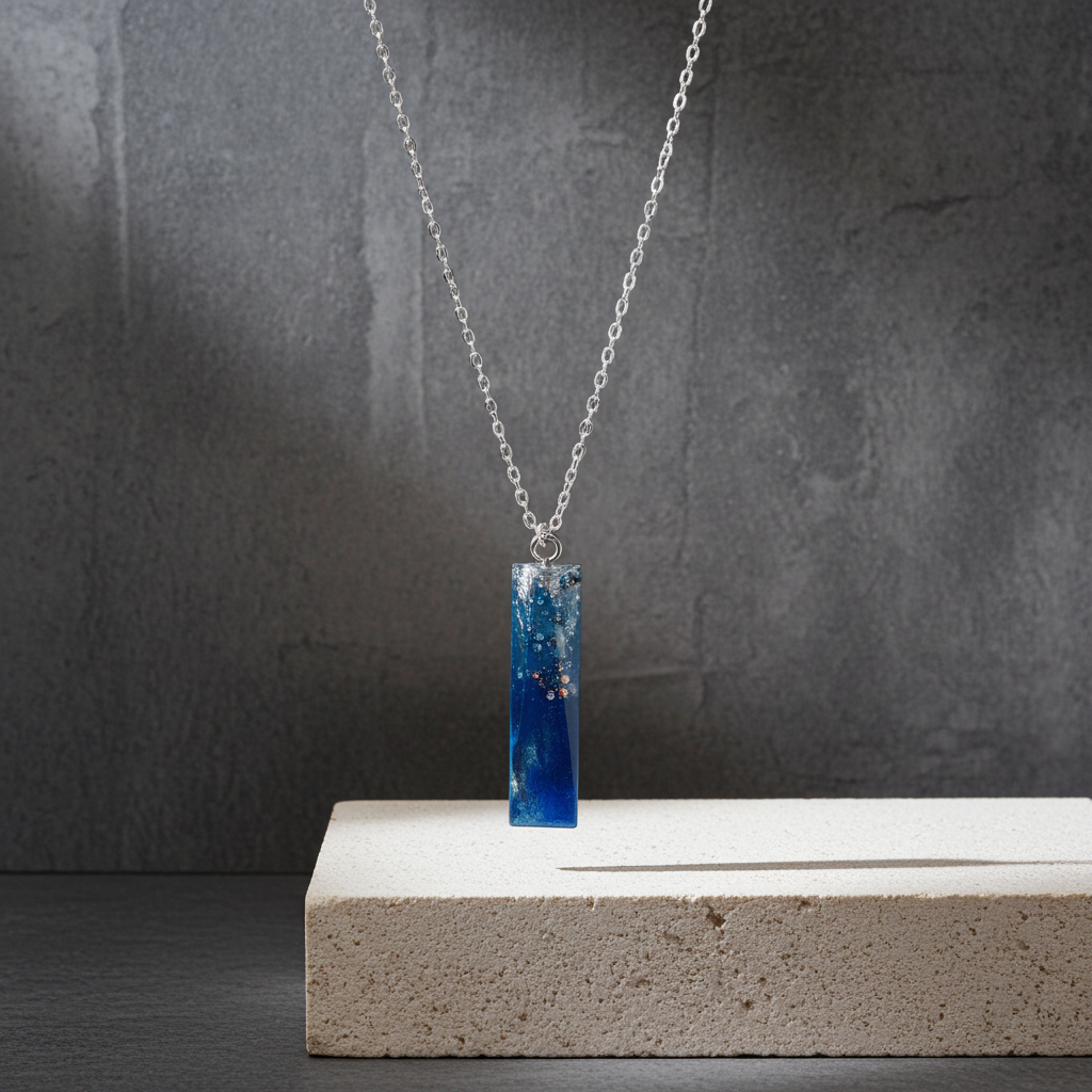 HandMade – Ocean Nebula Resin Pendant Necklace