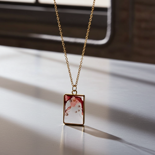 Handmade – Scarlet Pearl Resin Necklace