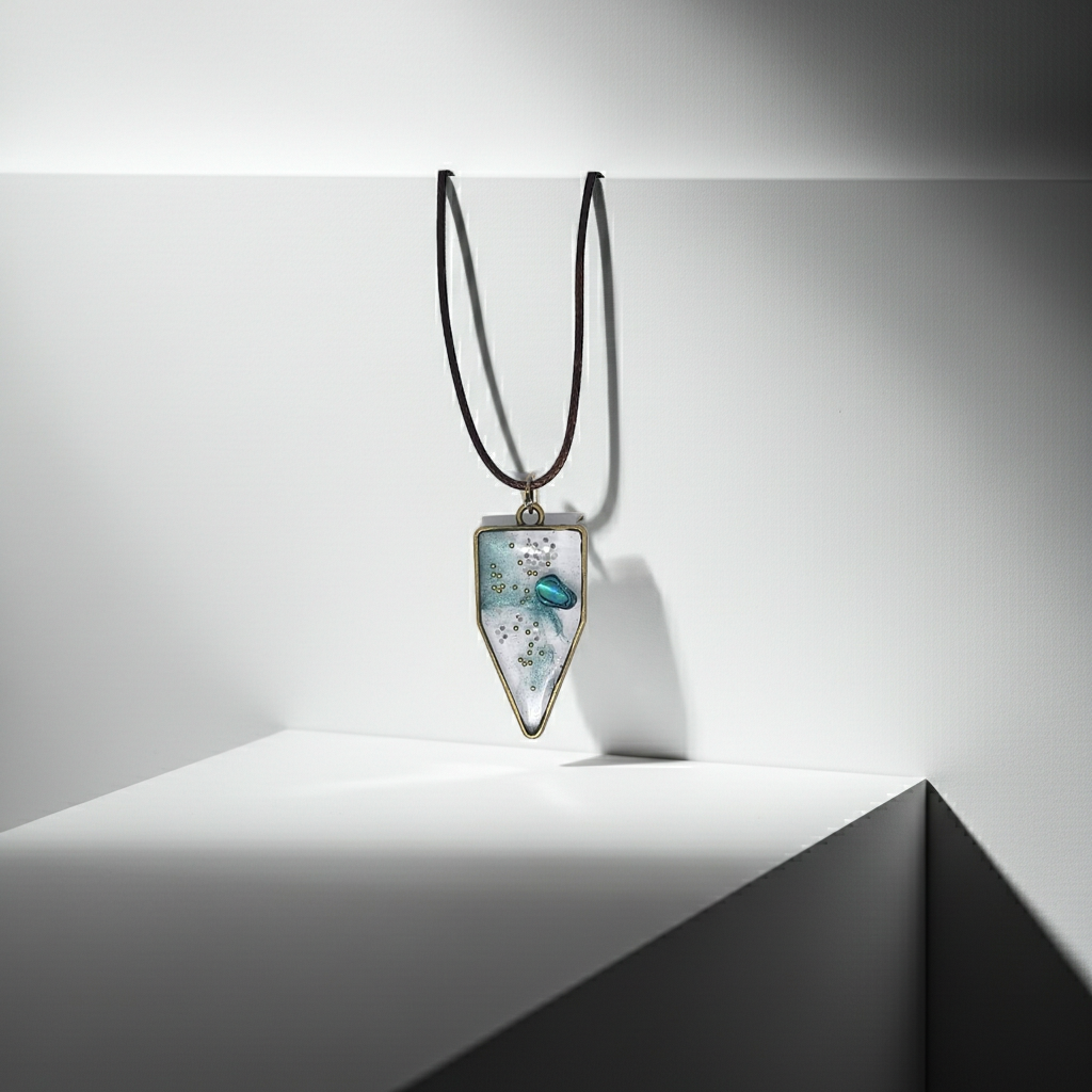 Handmade – Glacier Point Resin Pendant Necklace
